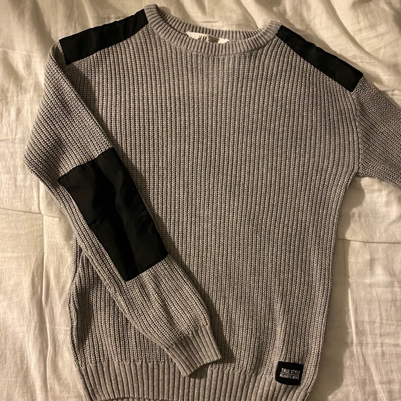 H&M knitted sweater - Picture 1 of 3